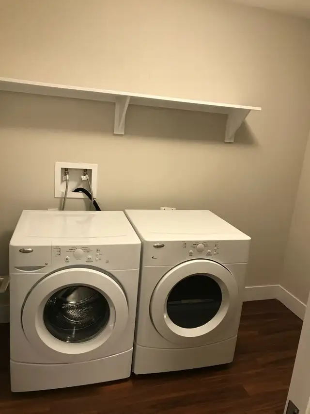 Two Bedroom   Den - 2 Bathroom - Top Floor - Photo 5