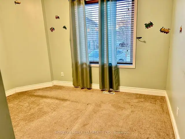 FOR LEASE UPPER  LEVEL OF HOUSE  IN WOODSTOCK 2 BED 2 BATH - Photo 9