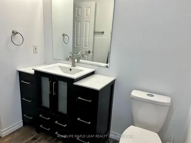 FOR LEASE UPPER  LEVEL OF HOUSE  IN WOODSTOCK 2 BED 2 BATH - Photo 10