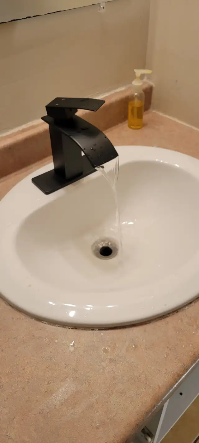 2 BEDROOM APARTMENT(1YR-LEASE) FOR RENT IN BEAUTIFUL ST-ANTOINE - Photo 7