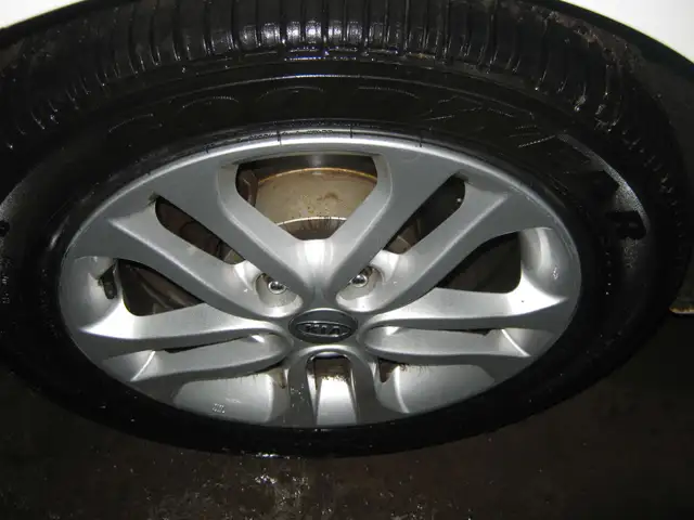 2012 Kia Forte 5-Door EX PETIT BUDGET !! - Photo 5