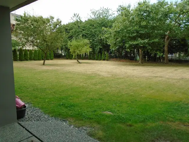 Two Bedroom Apartment Next to Transit/ Seawall