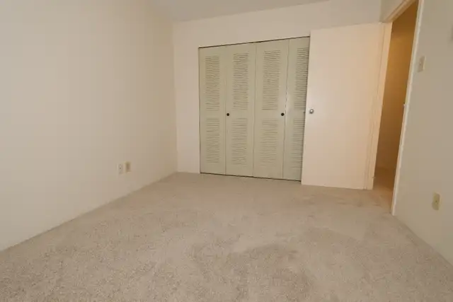 Two Bedroom Apartment Next to Transit/ Seawall - Photo 7