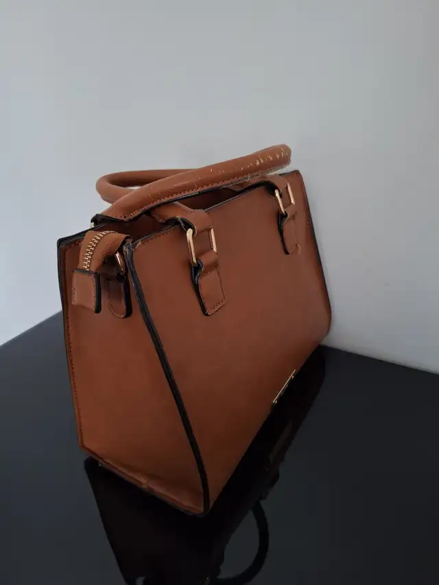 Aldo Laerin Brown and Gold Tote Purse / Bag - Photo 4