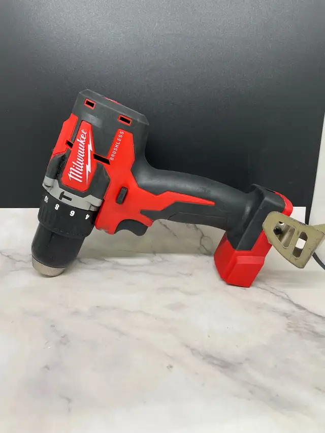 MILWAUKEE 1/2" HAMMER DRILL 2802-20