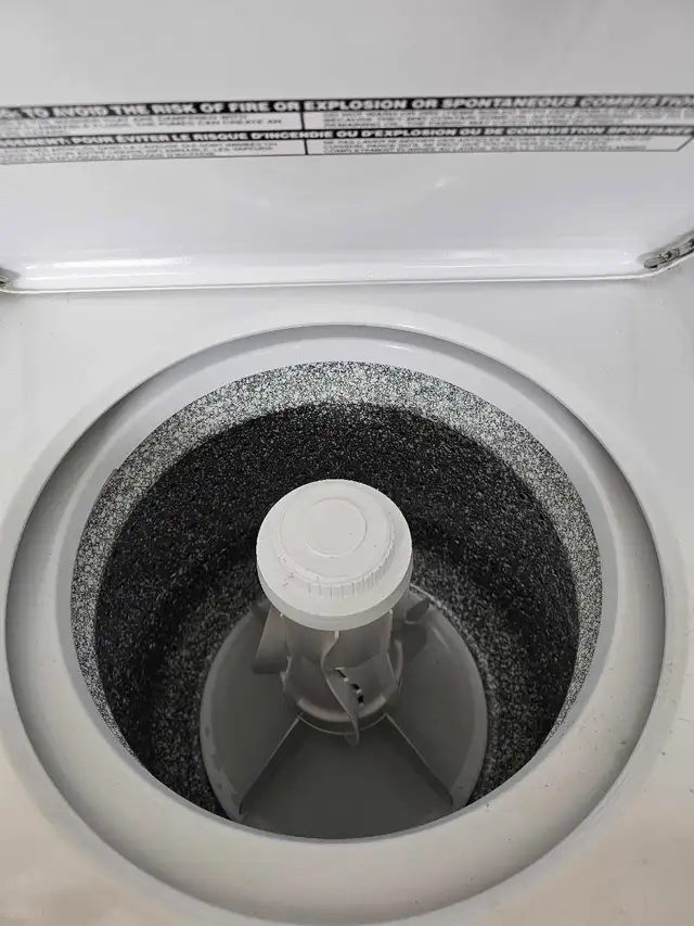 24' laundry center - Photo 3