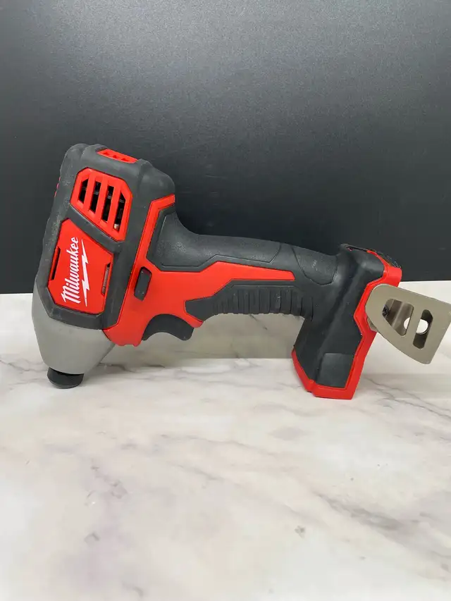 MILWAUKEE 1/4" HEX IMPACT DRIVER 2656-20