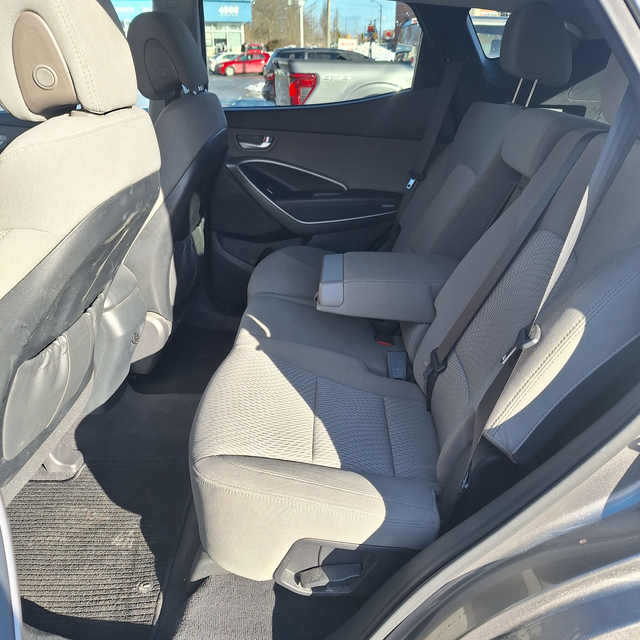2016 Hyundai Santa Fe Sport 2.4l 4cyl, 165km only! no accidents, - Photo 20