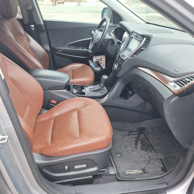 2016 Hyundai Santa Fe XL Limited 4WD, 3.3L 6cyl, No Accidents - Photo 23