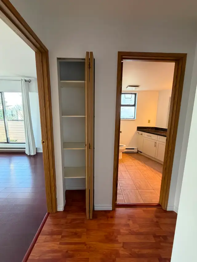 Spacious pet-friendly 2 BR/1BA apartment - Photo 9