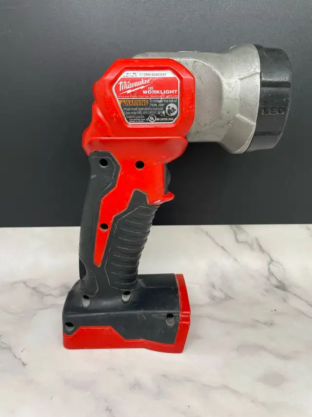 MILWAUKEE LED FLASHLIGHT 2735-20 - Photo 2