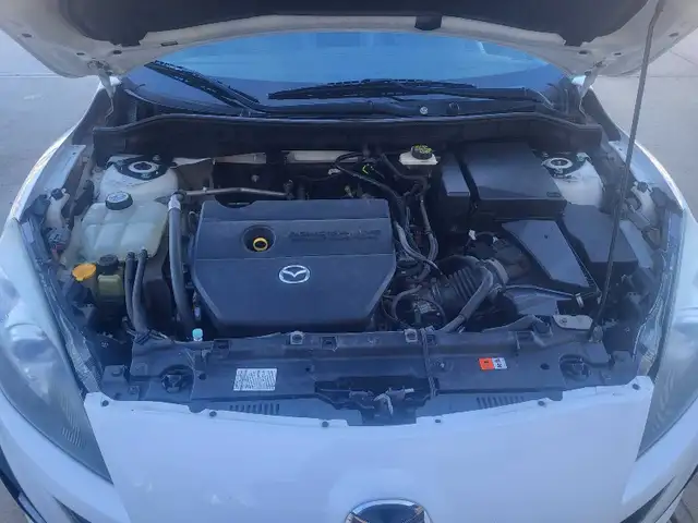 ​ PRISTINE: 2010 Mazda 3 GT – NO RUST – Fully Loaded - Photo 4