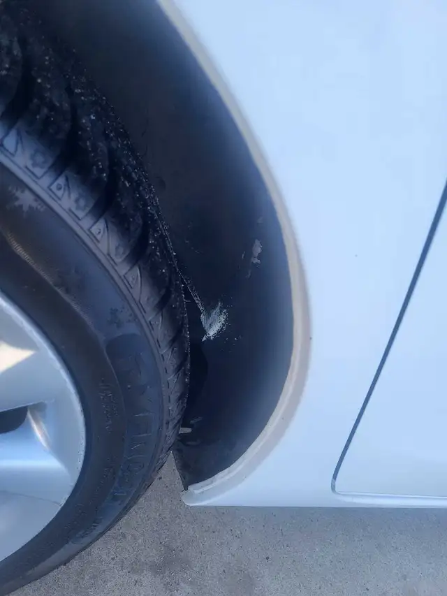 ​ PRISTINE: 2010 Mazda 3 GT – NO RUST – Fully Loaded - Photo 10