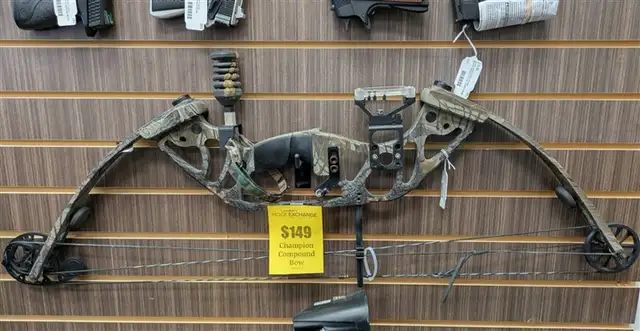 CHAMPION COMPOUND BOW
