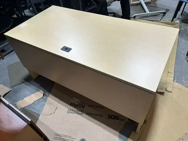 Maple Straight Desk-Ufficio Furniture-Call Us Now! - Photo 2