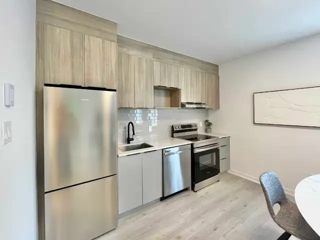 Furnished Studio Westmount – Near Metro – Move In Now - Photo 2