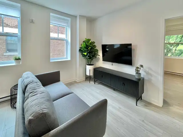 Furnished Studio Westmount – Near Metro – Move In Now - Photo 7