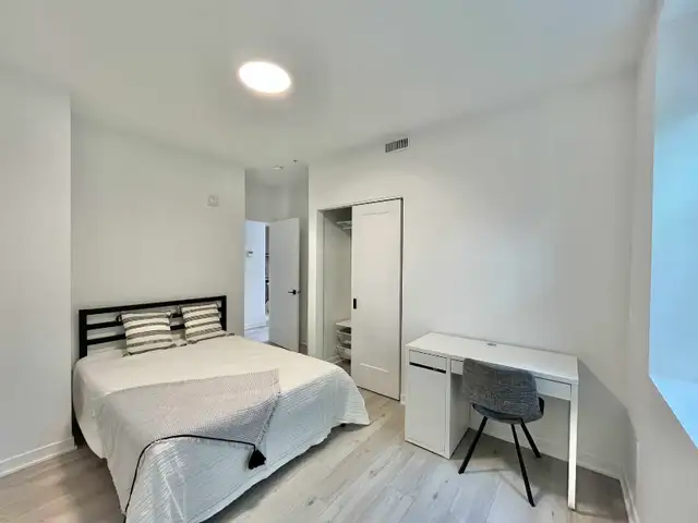 Furnished Studio Westmount – Near Metro – Move In Now - Photo 9