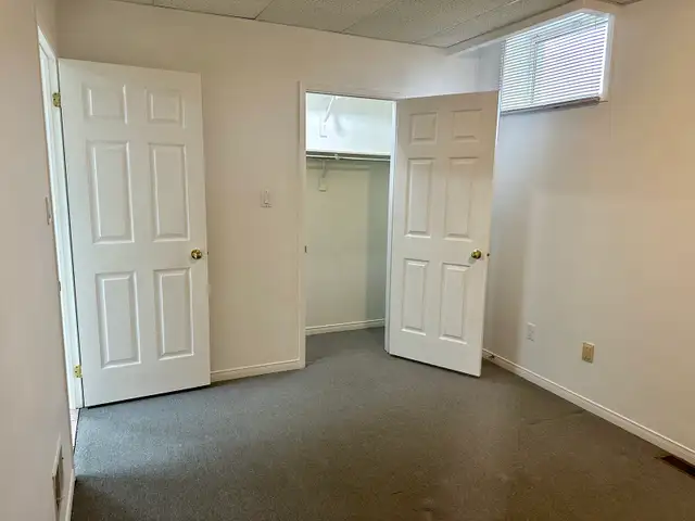 Basement Apartment for Rent. 2 Bed/1 Bath. Dufferin/Eglinton. - Photo 6