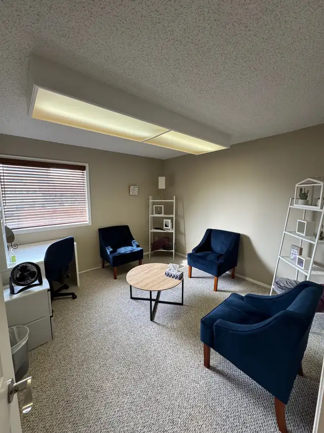 Downtown Office Unit for Lease - Photo 4