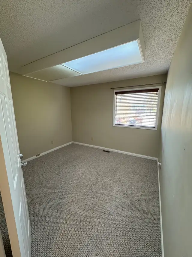 Downtown Office Unit for Lease - Photo 8