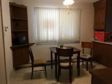 MAIN FLOOR 3 BEDROOM HOUSE WEST HILL - Photo 4