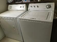 MAIN FLOOR 3 BEDROOM HOUSE WEST HILL - Photo 7