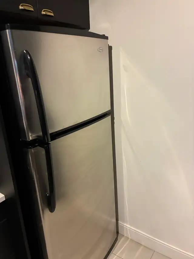 Fridge & Four À DONNER - Photo 2