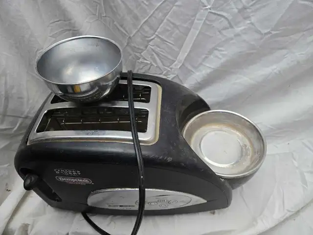 Dempsters Toaster Oven - Photo 2