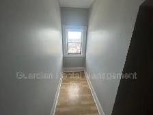 2-Bedroom, 1-Bath Apartment - 229 McKellar St S - $1795/month - Photo 12
