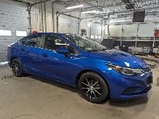 2017 Chevrolet Cruze LT WITH 1.4L TURBO! - Photo 3