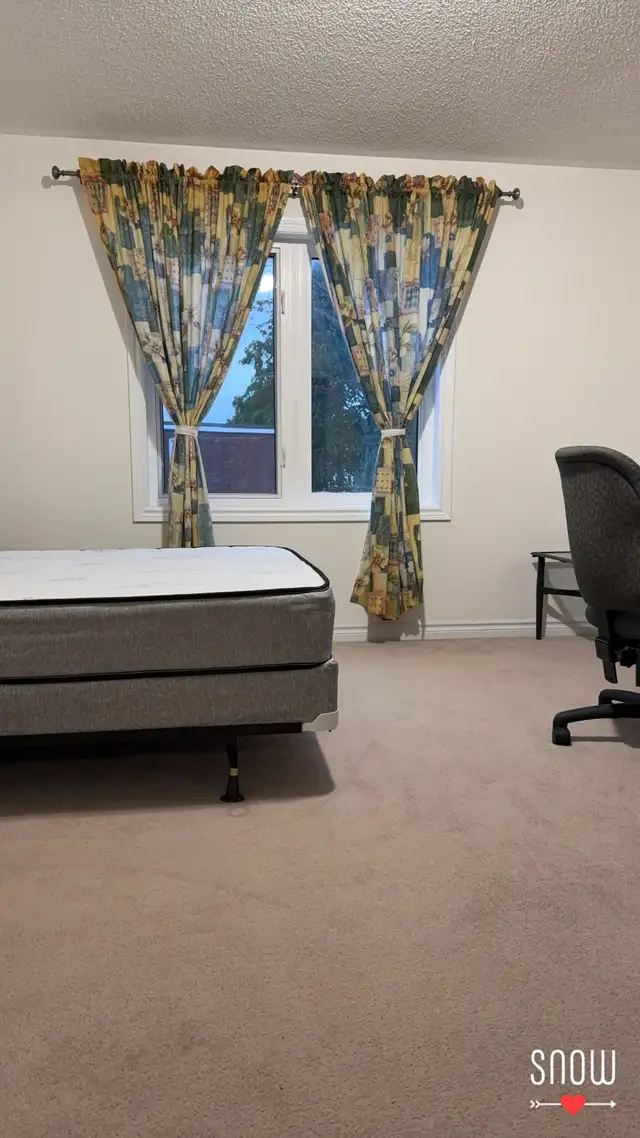 room for rent-female - Photo 3