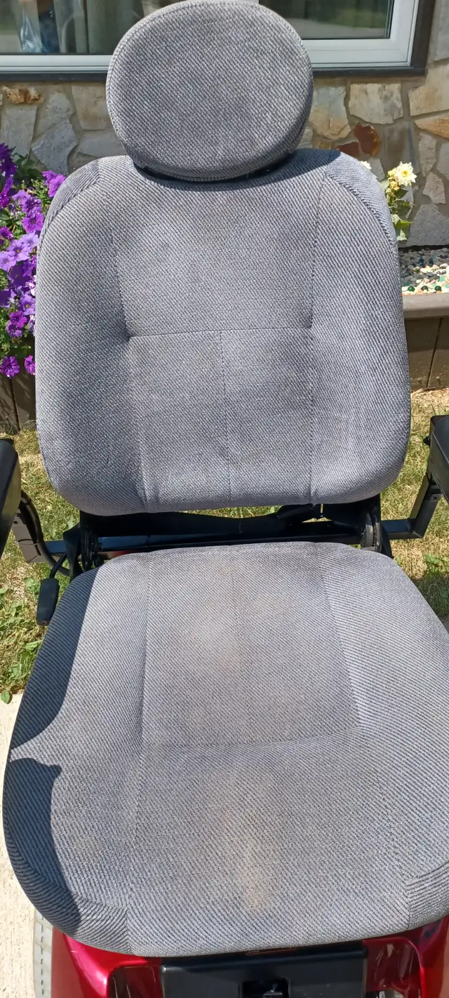 power wheelchair - Photo 4