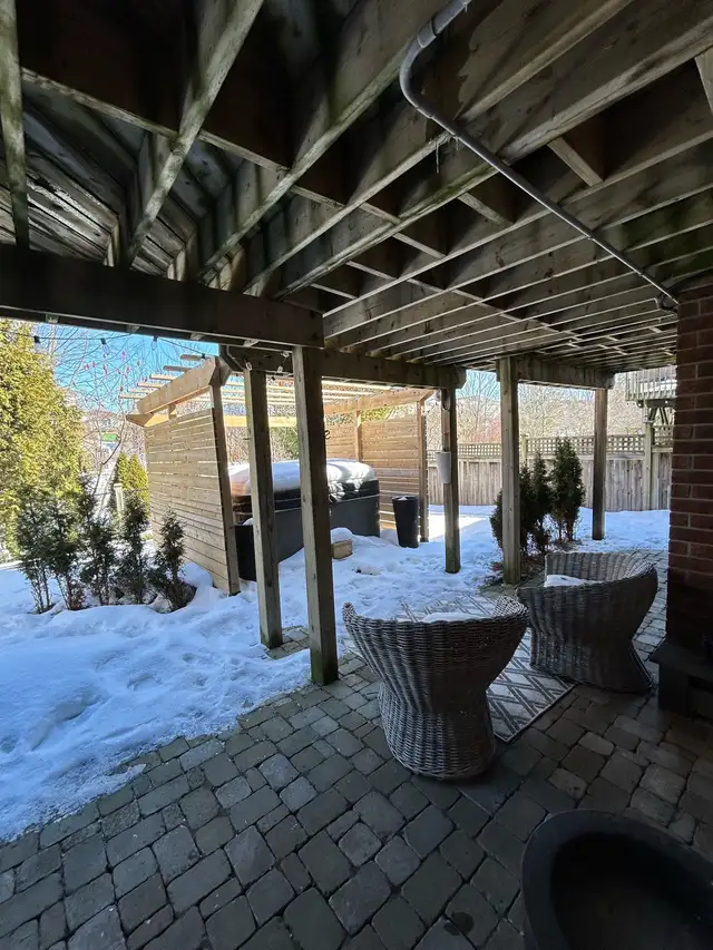 1 Bedroon Basement Apartment - Photo 10