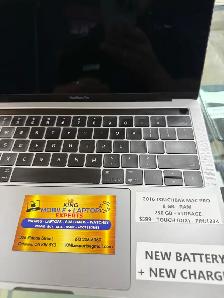 2016 MacBook Pro touchbar - Photo 2