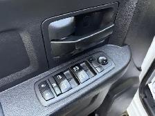 2016 Ram 3500 4WD 6.7L CUMMINS DIESEL-CREW CAB-LONG BOX-ONLY 74K - Photo 18