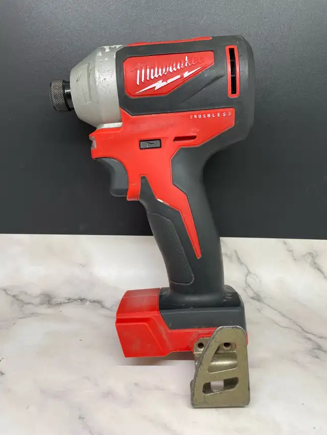 MILWAUKEE M18 1/4" HEX IMPACT DRIVER 2850-20
