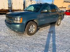 2009 Chevrolet Avalanche LT 4x4 - Photo 2