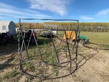 bale feeders - Photo 2