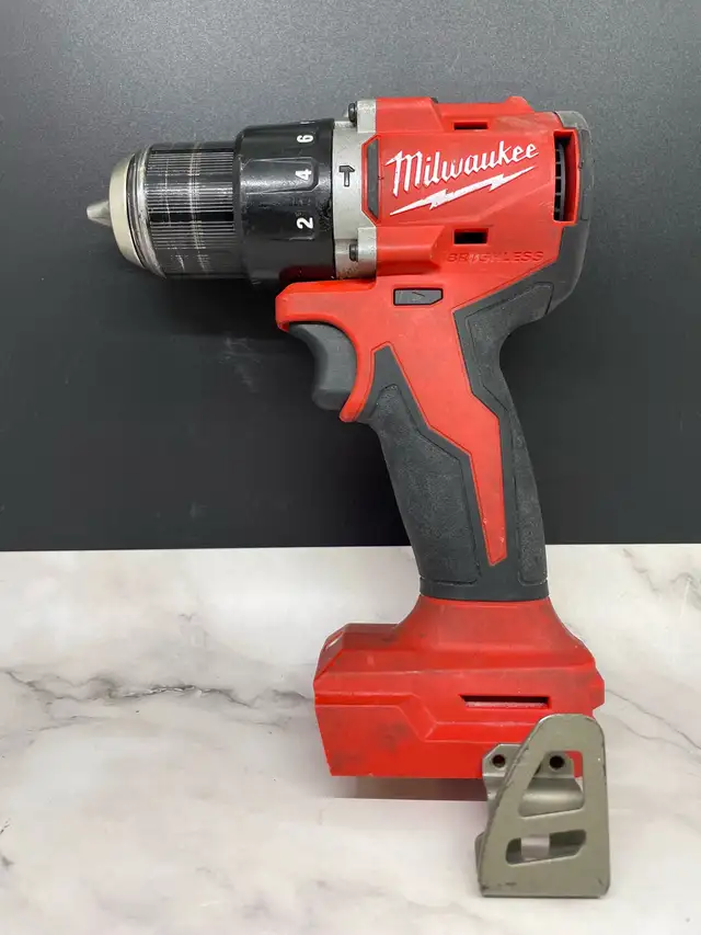 MILWAUKEE 1/2" HAMMER DRILL 3602-20