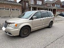 2013 Chrysler Town Country