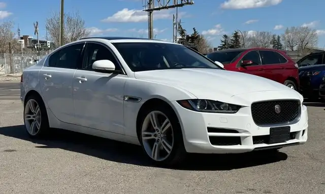 2018 Jaguar XE Premium AWD 2.0L I4 Turbo Diesel - Photo 7