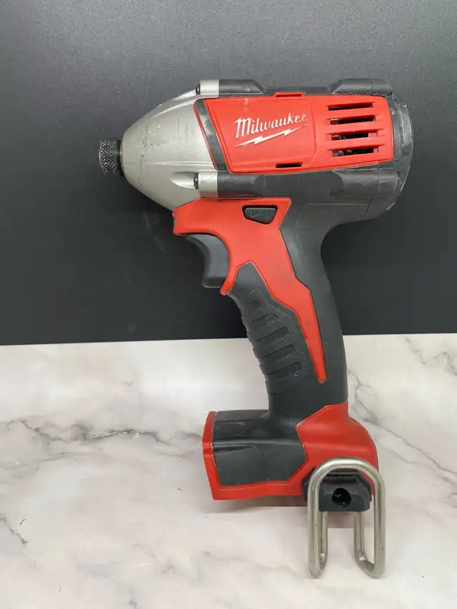 MILWAUKEE IMPACT DRIVER 2650-20