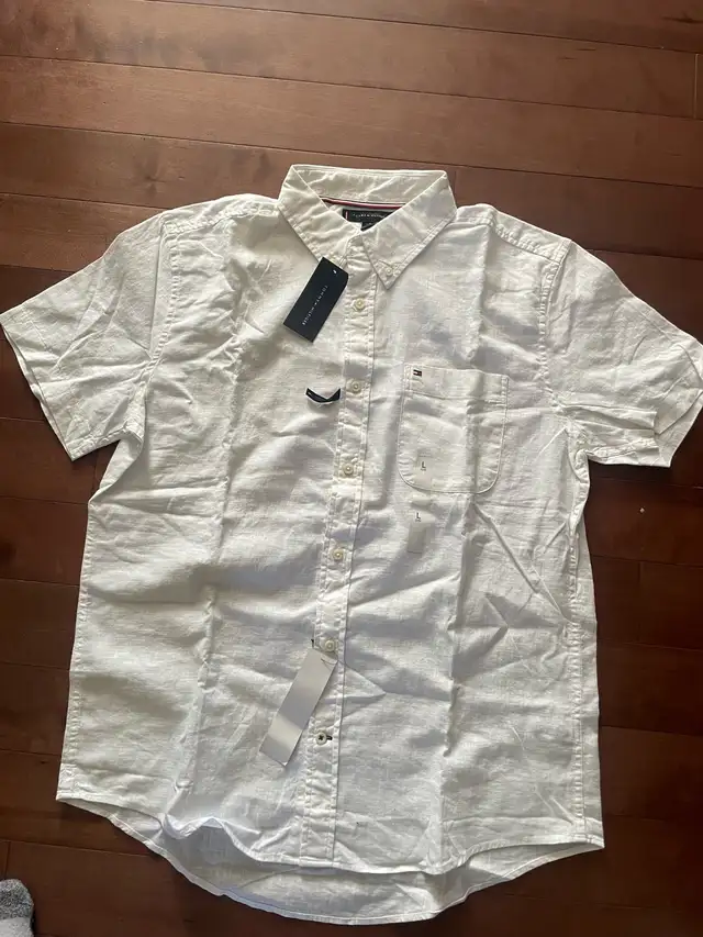 Clothes… lots of them… ( shirts, jeans, jackets, sweatpants,  sw - Photo 8