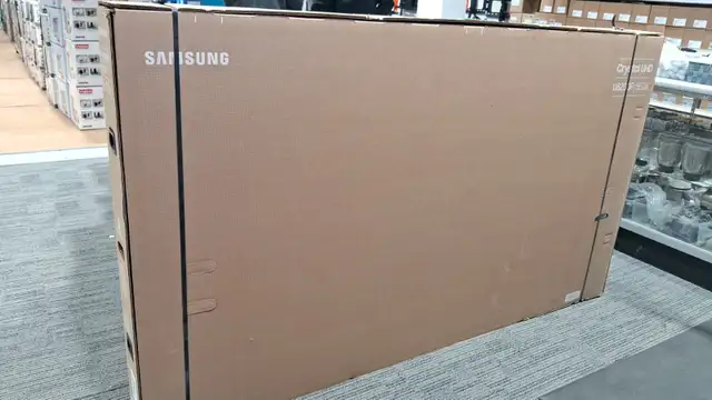 SAMSUNG 85' U8200F TV 4K UHD