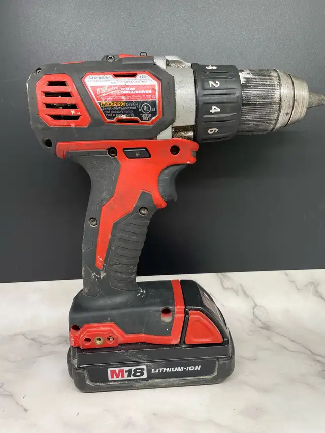 MILWAUKEE 1/2" DRILL/DRIVER 2606-20 - Photo 2