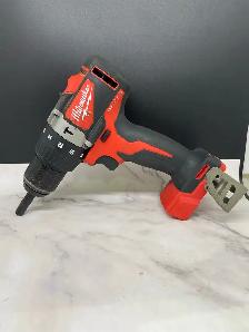 MILWAUKEE 1/2" HAMMER DRILL 2902-20