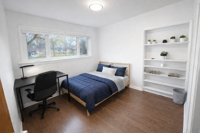 Private room for rent | walking distance to Western