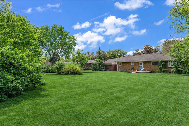 Private room for rent | walking distance to Western - Photo 3