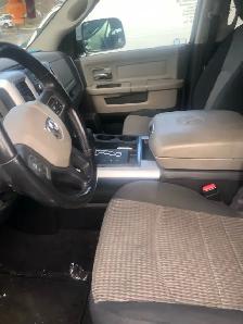 2012 Dodge Ram 1500 4x4 - Photo 4